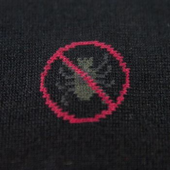 Anti-attachment sock - Black knee sock with built-in insect protection