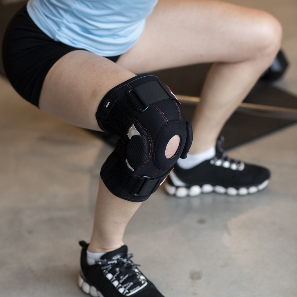 Knee brace with dual disk - McDavid 422